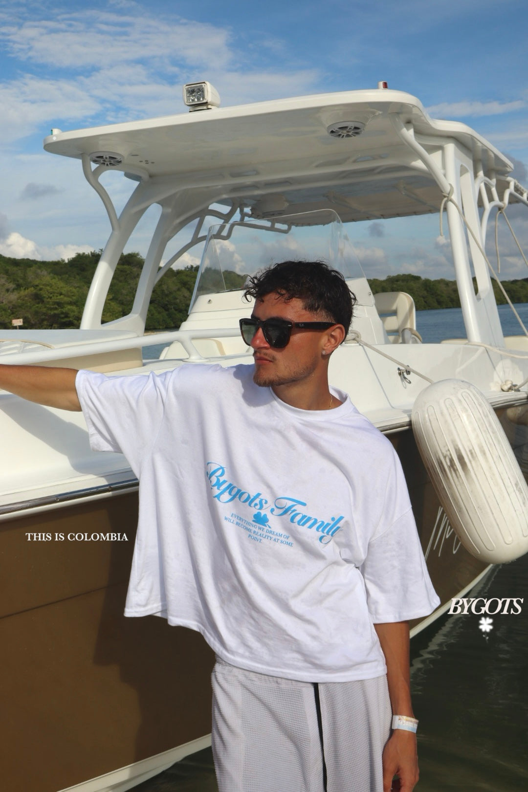 Camiseta boxy fit Bygots Family